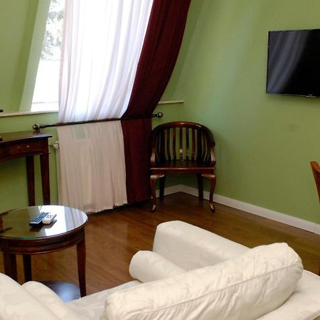 Prestige Palace - Esquisse Hotel Tbilisi Luaran gambar