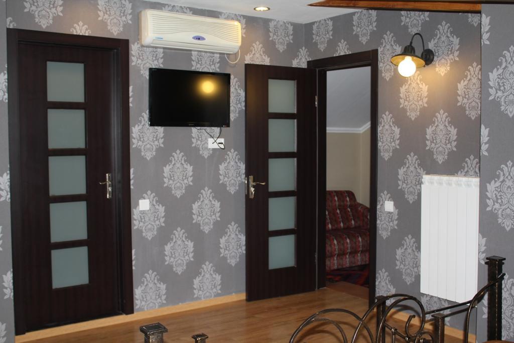 Prestige Palace - Esquisse Hotel Tbilisi Bilik gambar
