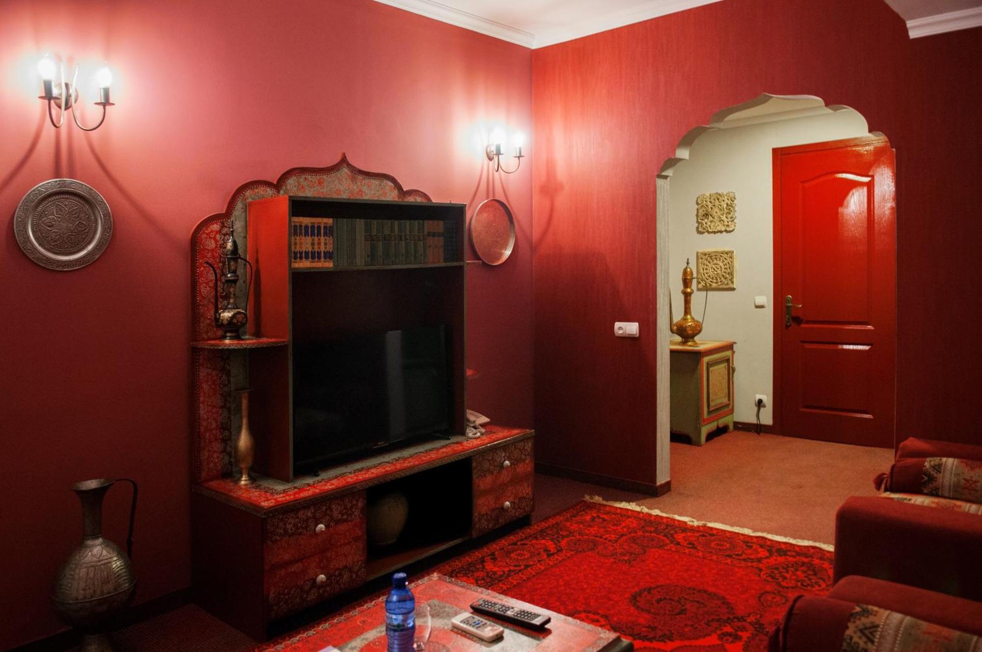 Prestige Palace - Esquisse Hotel Tbilisi Bilik gambar