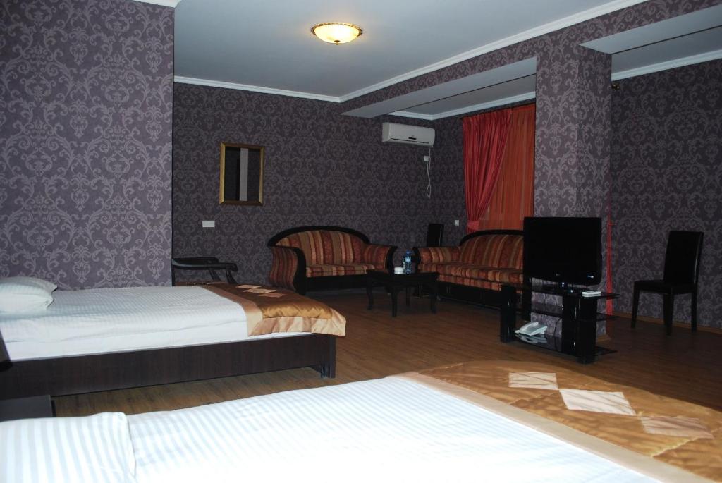 Prestige Palace - Esquisse Hotel Tbilisi Bilik gambar